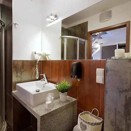 411 W Royal Tulip 200 M Od Plazy Dobruk W 5 Gwiazdkowym * Колобжег