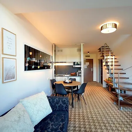 411 W Royal Tulip 200 M Od Plazy Dobruk W 5 Gwiazdkowym Appartement *