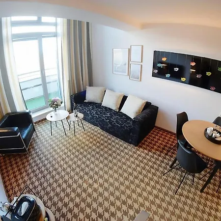 411 W Royal Tulip 200 M Od Plazy Dobruk W 5 Gwiazdkowym Апартаменты